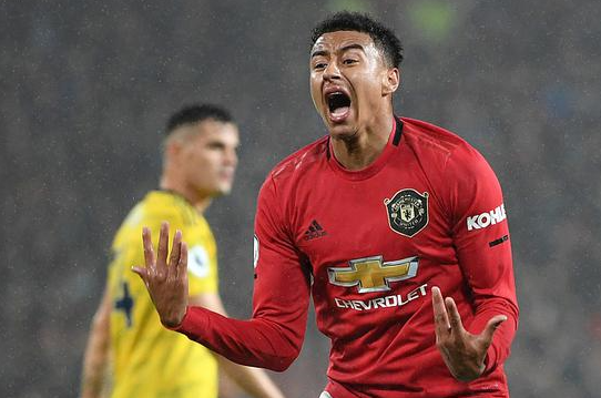 Kaiyun APP-包含三分战火：北京队三分命中率突破42%，火力全开！的词条