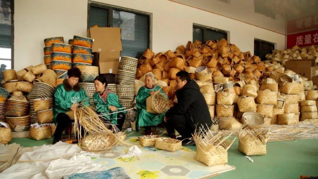 开云体育-关于极限武术表演，古老技艺焕发新光彩的信息