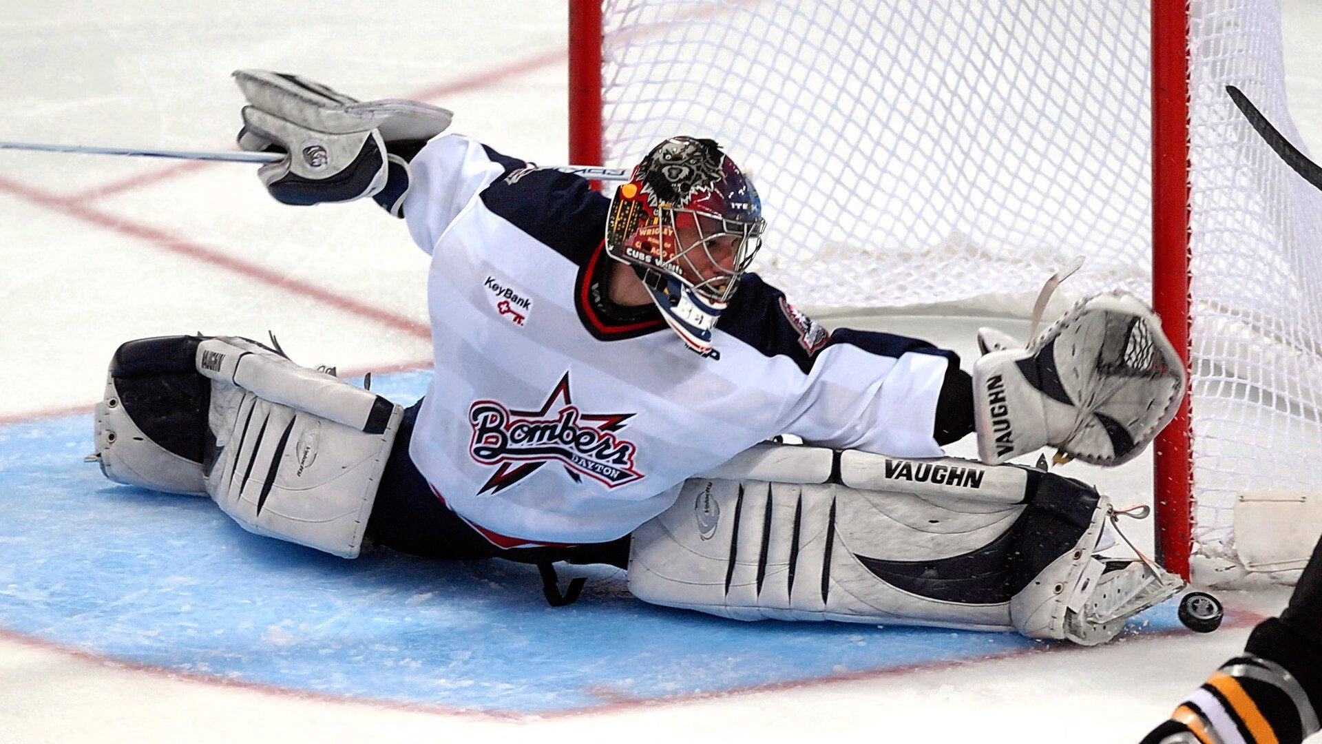 开云官方-巴雷特：全黑队背后进攻的关键引擎，每次传球都能创造进攻机会